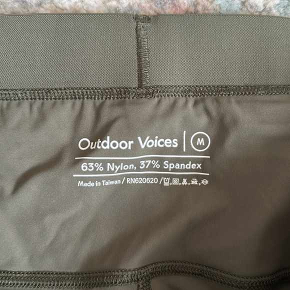 Outdoor Voices Olive Green Leggings - Picture 3 of 9